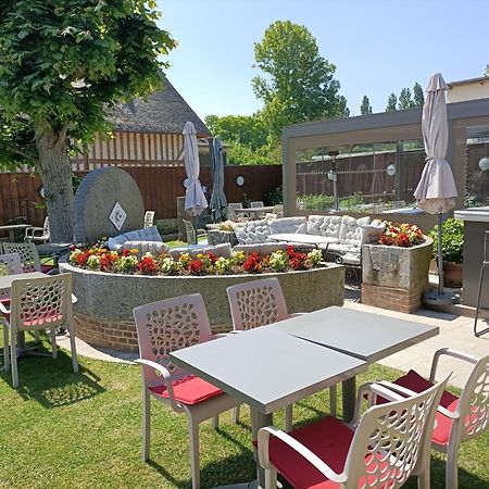 Auberge Du Vieux Tour Le Manoir Canapville  外观 照片