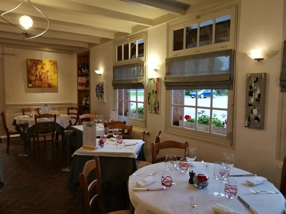 Auberge Du Vieux Tour Le Manoir Canapville  外观 照片