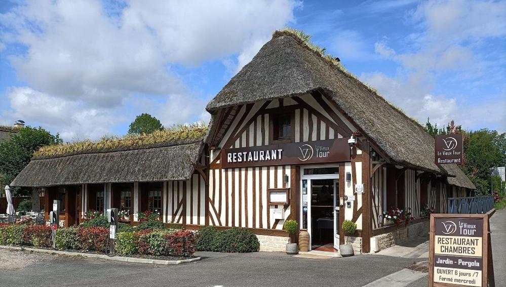 Auberge Du Vieux Tour Le Manoir Canapville  外观 照片