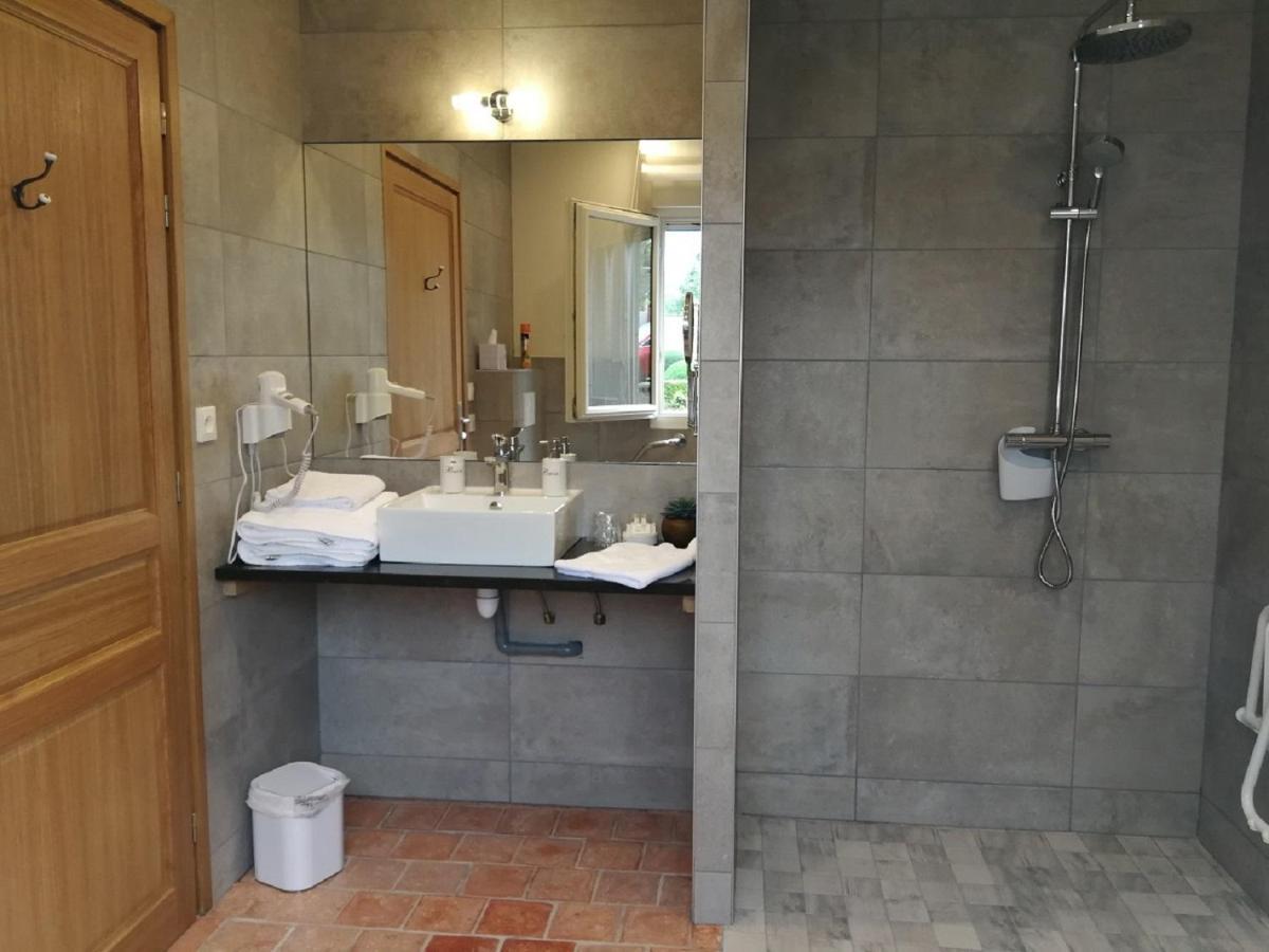 Auberge Du Vieux Tour Le Manoir Canapville  外观 照片
